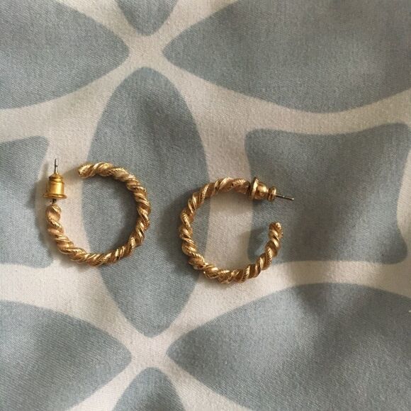 Text Gold  hoop Earrings - Picture 7 of 8